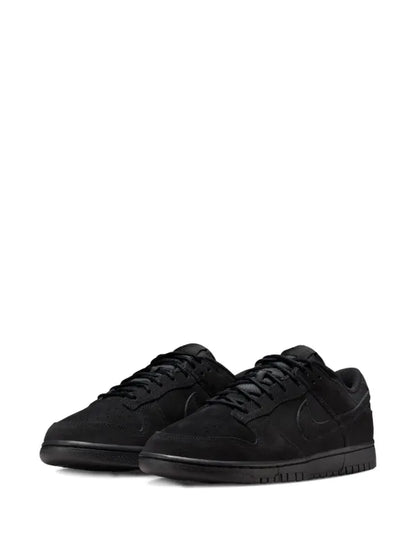 Nike Dunk Low Retro SE "Black Cat”